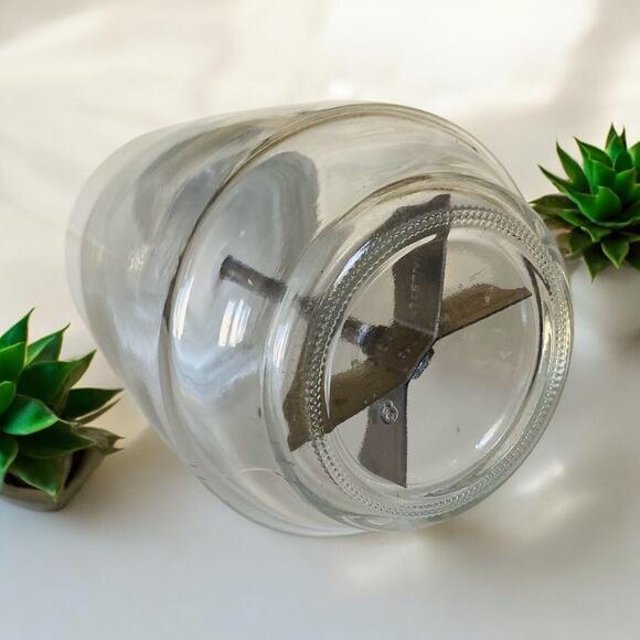 VINTAGE Kitchen 70s Nut Food Chopper Glass Hand Press White Plastic Top - Picture 4 of 5